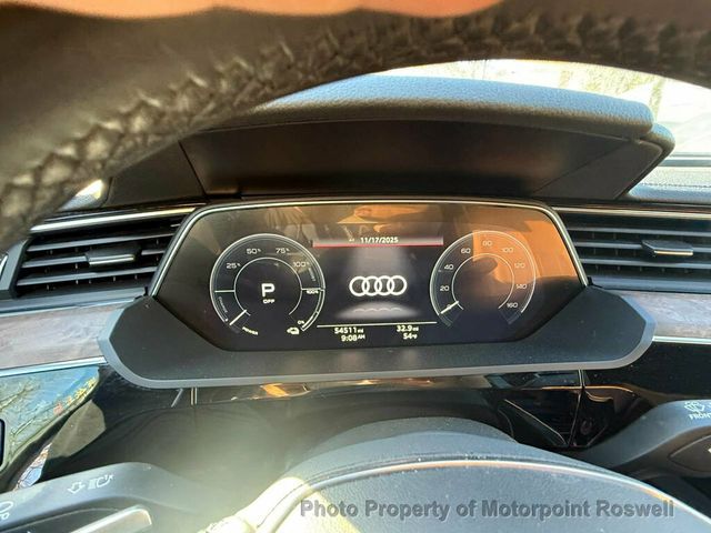 2022 Audi e-tron Premium quattro - 22944771 - 4