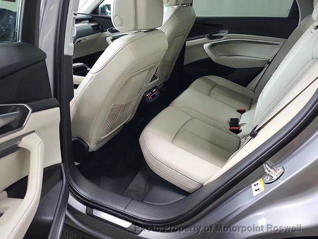 2022 Audi e-tron Premium quattro - 22974534 - 1