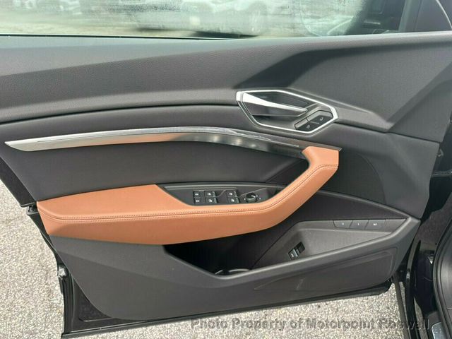 2022 Audi e-tron Premium quattro - 22974553 - 12