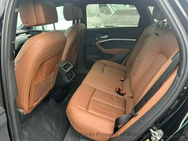 2022 Audi e-tron Premium quattro - 22974553 - 18
