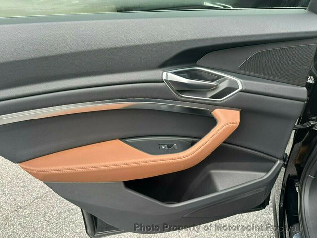 2022 Audi e-tron Premium quattro - 22974553 - 21