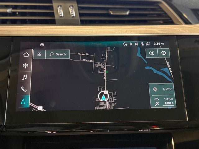 2022 Audi e-tron Premium quattro - 22981370 - 30