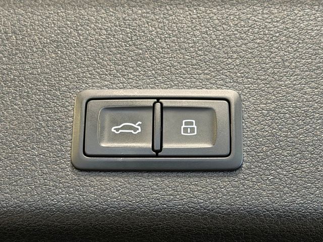 2022 Audi e-tron Premium quattro - 22981370 - 38