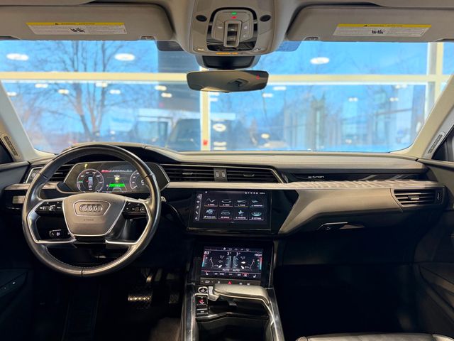 2022 Audi e-tron Premium quattro - 22981370 - 40