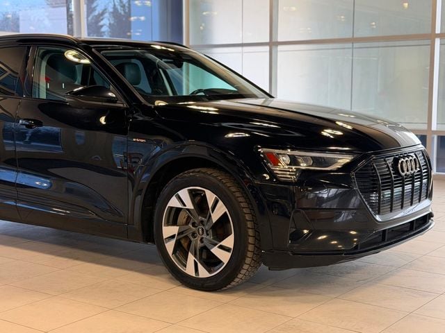2022 Audi e-tron Premium quattro - 22981370 - 4