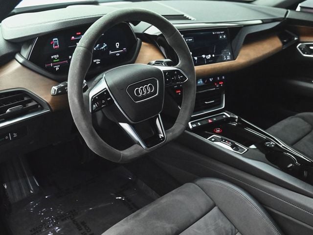 2022 Audi e-tron GT Premium Plus - 22962587 - 13