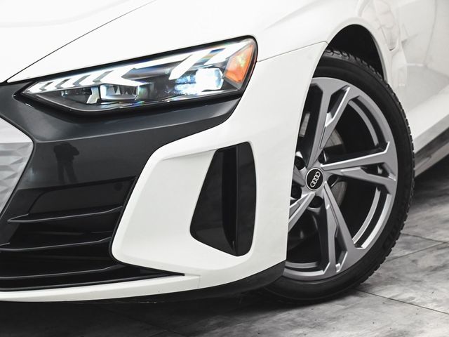 2022 Audi e-tron GT Premium Plus - 22962587 - 36