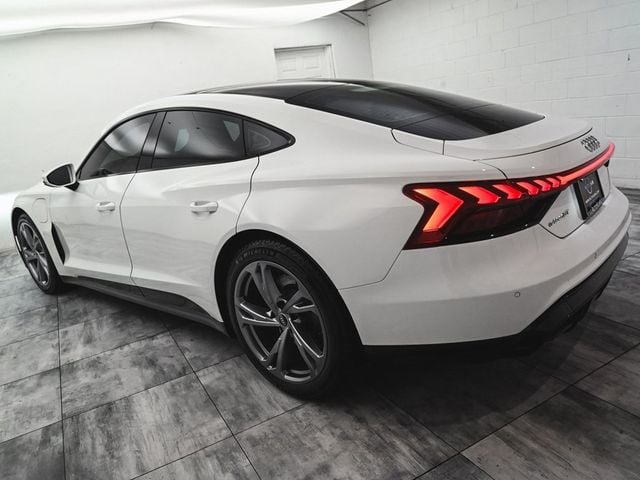 2022 Audi e-tron GT Premium Plus - 22962587 - 3