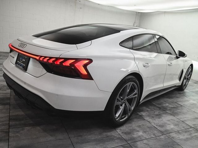 2022 Audi e-tron GT Premium Plus - 22962587 - 5