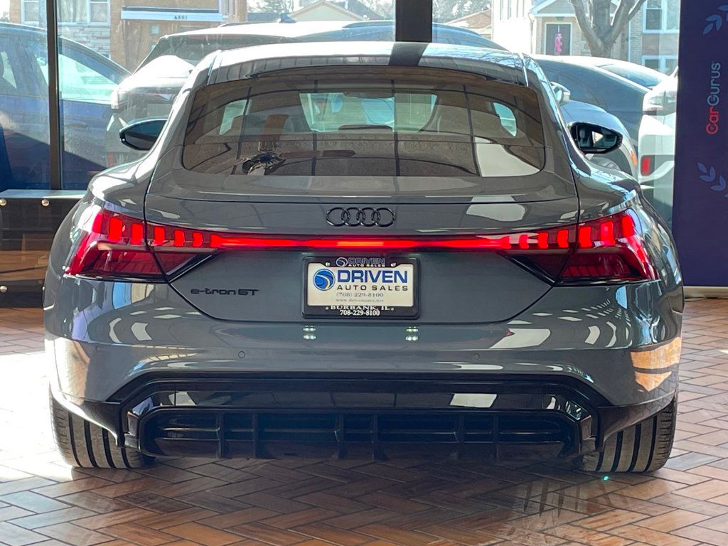 2022 Audi e-tron GT Premium Plus quattro - 22975557 - 9