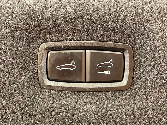 2022 Audi e-tron GT Premium Plus quattro - 22975557 - 19