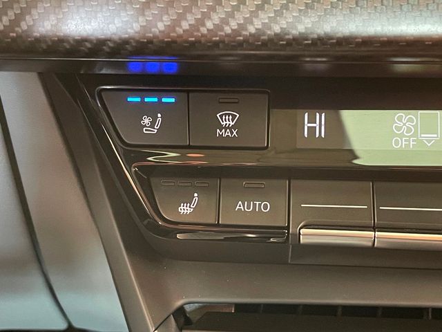 2022 Audi e-tron GT Premium Plus quattro - 22975557 - 29