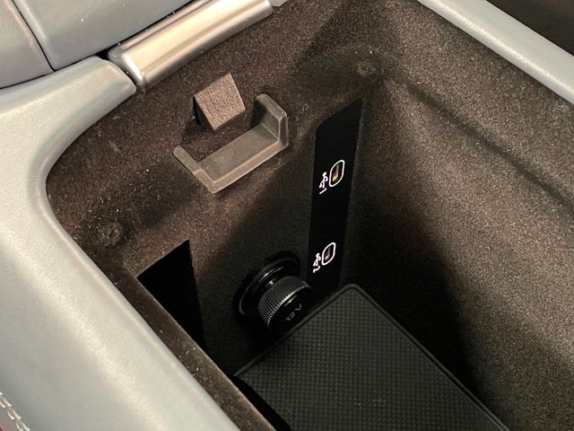 2022 Audi e-tron GT Premium Plus quattro - 22975557 - 35