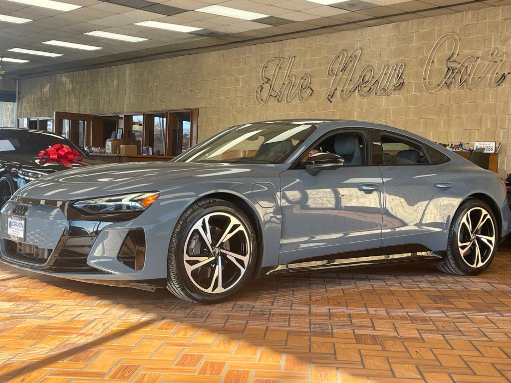 2022 Audi e-tron GT Premium Plus quattro - 22975557 - 3