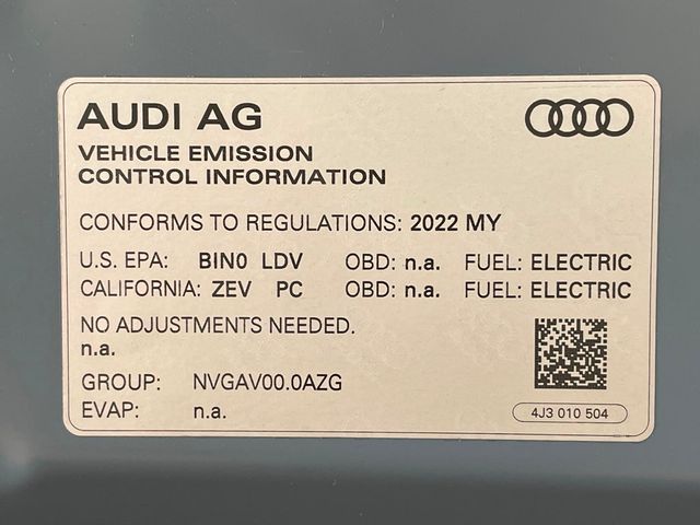 2022 Audi e-tron GT Premium Plus quattro - 22975557 - 40