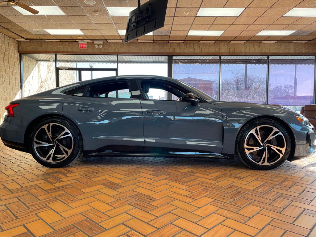 2022 Audi e-tron GT Premium Plus quattro - 22975557 - 7