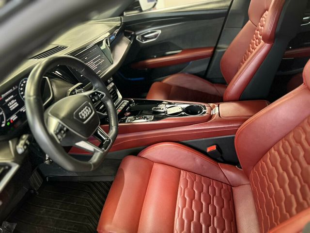 2022 Audi e-tron GT Premium Plus quattro - 22948403 - 15