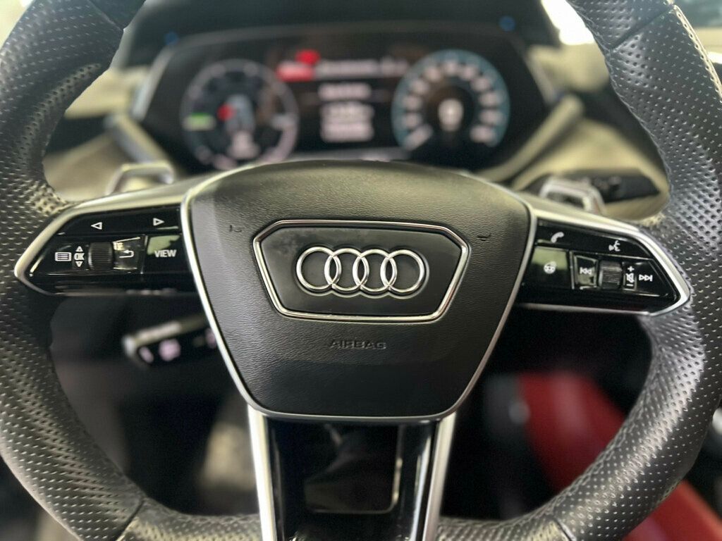 2022 Audi e-tron GT Premium Plus quattro - 22948403 - 16