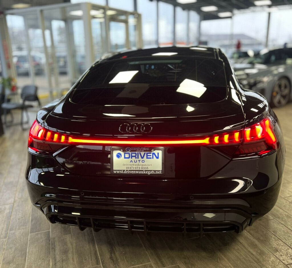 2022 Audi e-tron GT Premium Plus quattro - 22948403 - 38