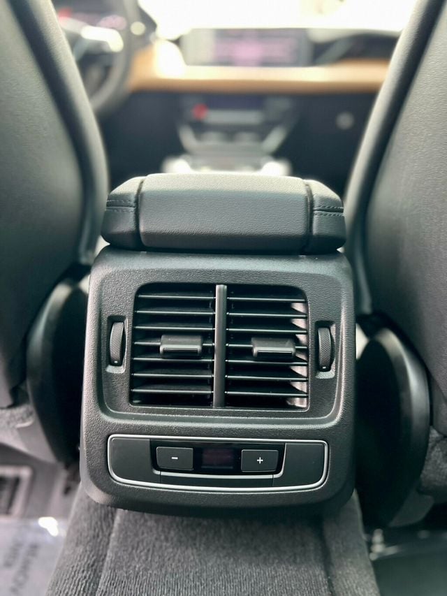 2022 Audi e-tron GT Premium Plus quattro - 23026649 - 16