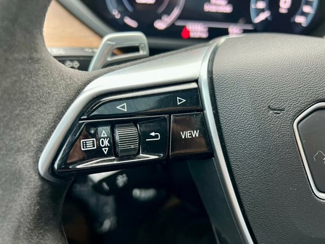 2022 Audi e-tron GT Premium Plus quattro - 23026649 - 17