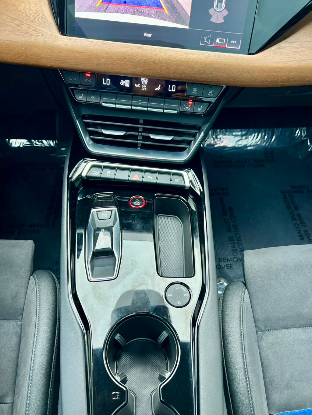 2022 Audi e-tron GT Premium Plus quattro - 23026649 - 27