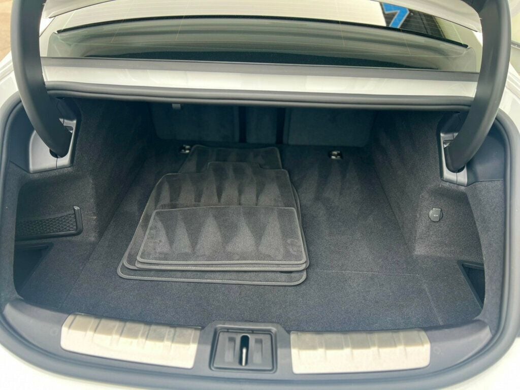 2022 Audi e-tron GT Premium Plus quattro - 23026649 - 7