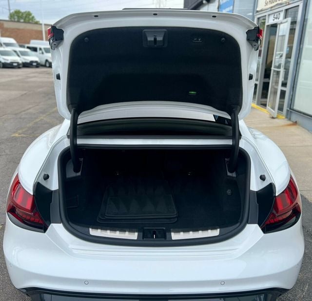 2022 Audi e-tron GT Premium Plus quattro - 23026649 - 8