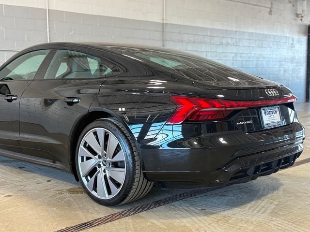 2022 Audi e-tron GT Premium Plus quattro - 22941492 - 10