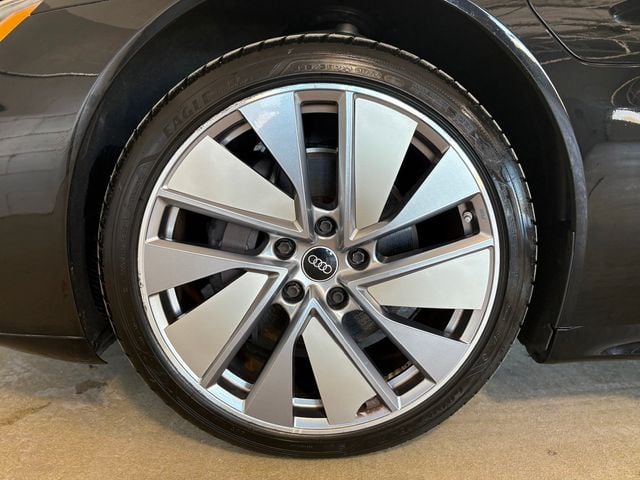 2022 Audi e-tron GT Premium Plus quattro - 22941492 - 40