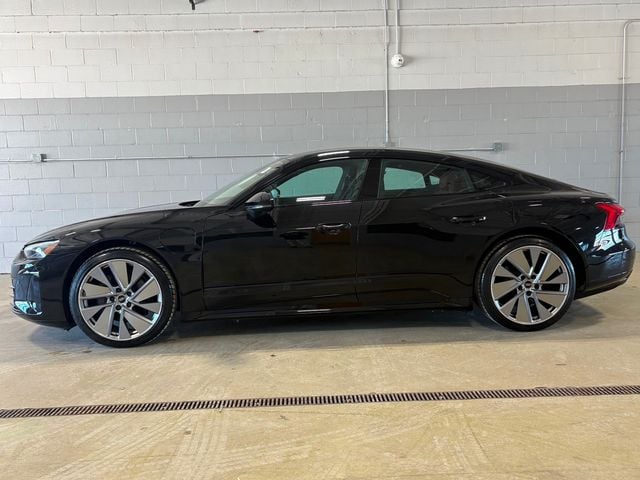 2022 Audi e-tron GT Premium Plus quattro - 22941492 - 4