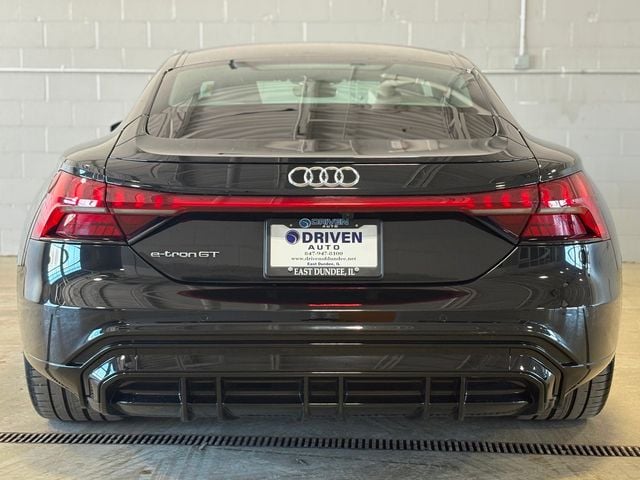 2022 Audi e-tron GT Premium Plus quattro - 22941492 - 8