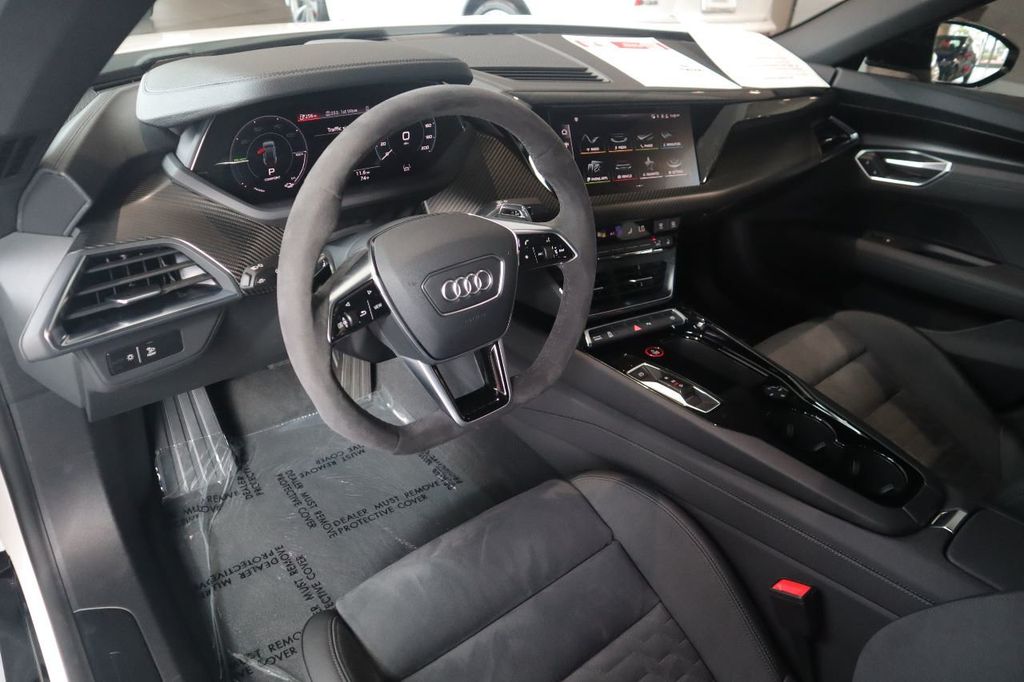 2022 Audi e-tron GT Premium Plus quattro - 21195858 - 6