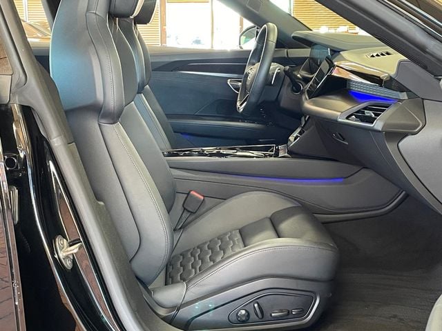 2022 Audi e-tron GT Prestige quattro - 22927225 - 27