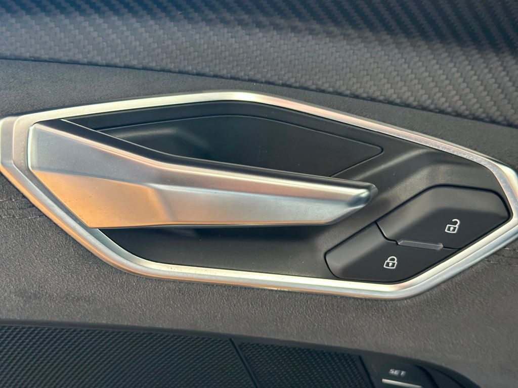 2022 Audi e-tron GT Prestige quattro - 22953035 - 16