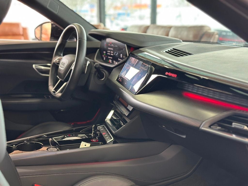 2022 Audi e-tron GT Prestige quattro - 22953035 - 26