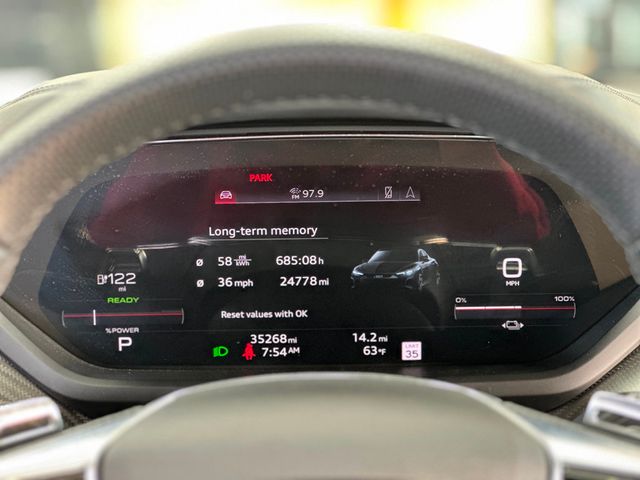 2022 Audi e-tron GT Prestige quattro - 22953035 - 28