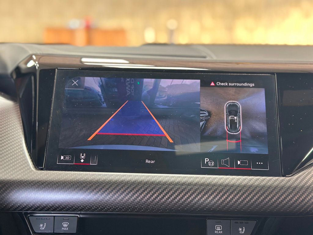 2022 Audi e-tron GT Prestige quattro - 22953035 - 32