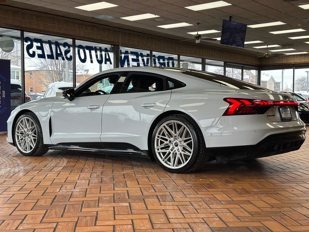 2022 Audi e-tron GT Prestige quattro - 22953035 - 7