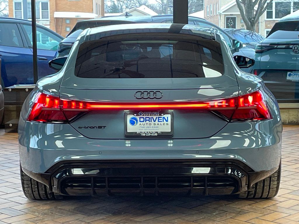 2022 Audi e-tron GT Prestige quattro - 22957270 - 9
