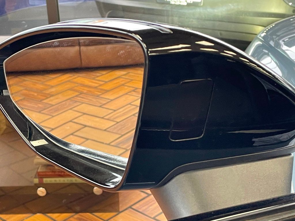 2022 Audi e-tron GT Prestige quattro - 22957270 - 18