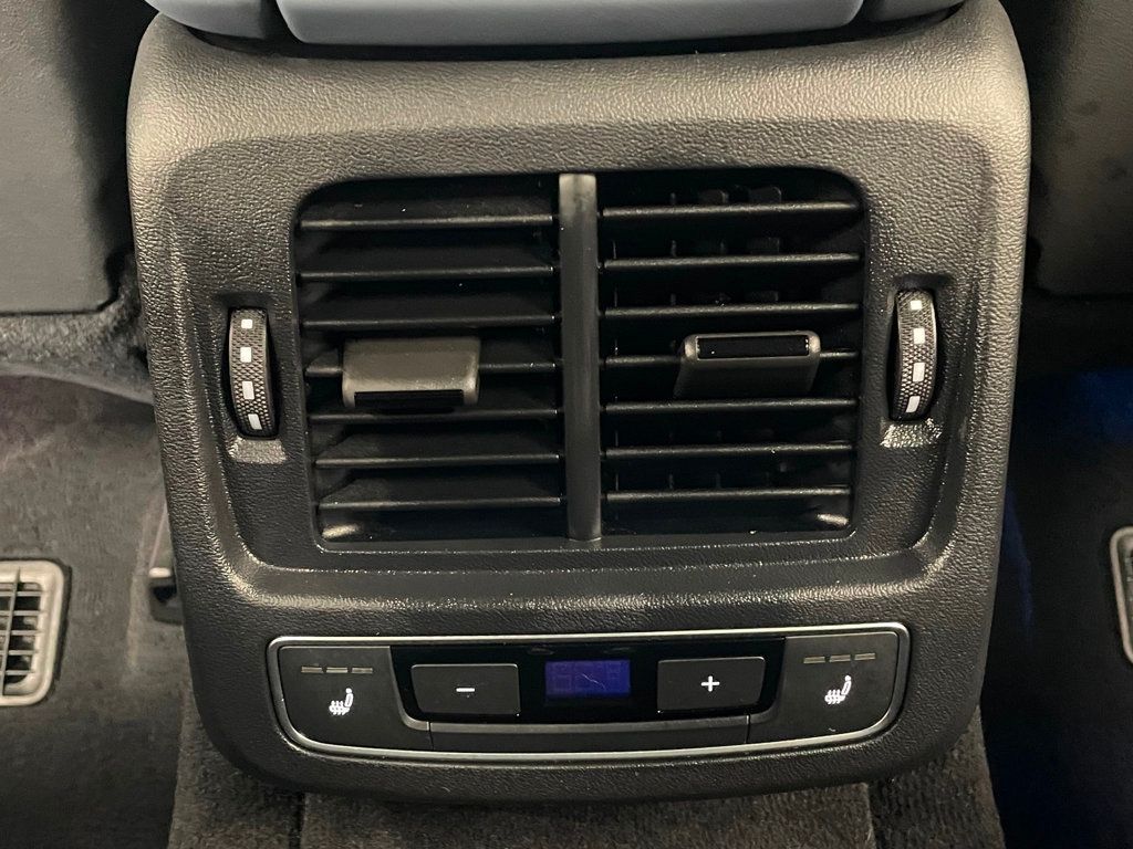 2022 Audi e-tron GT Prestige quattro - 22957270 - 21