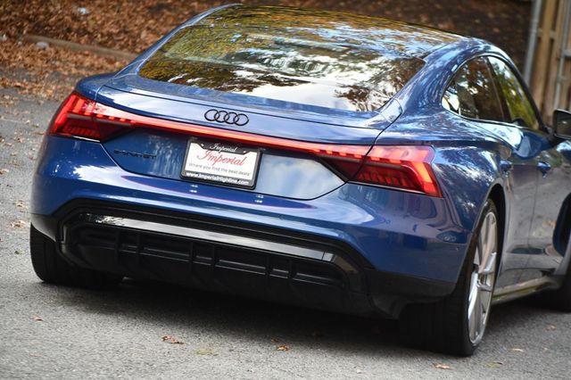 2022 Audi e-tron GT Prestige quattro - 22935208 - 10