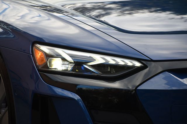 2022 Audi e-tron GT Prestige quattro - 22935208 - 13