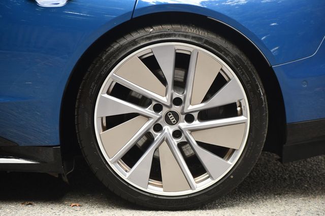 2022 Audi e-tron GT Prestige quattro - 22935208 - 14