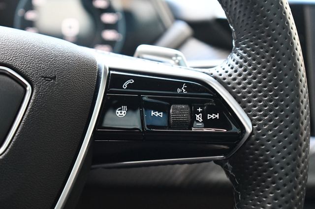 2022 Audi e-tron GT Prestige quattro - 22935208 - 24