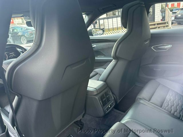 2022 Audi e-tron GT Prestige quattro - 22957395 - 19