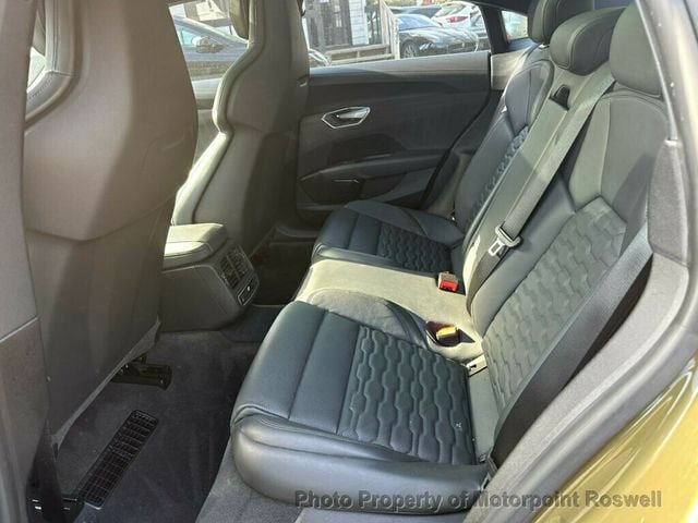 2022 Audi e-tron GT Prestige quattro - 23000091 - 21