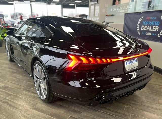 2022 Audi e-tron GT Prestige quattro - 22948403 - 2