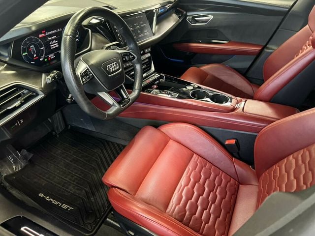 2022 Audi e-tron GT Prestige quattro - 22948403 - 31
